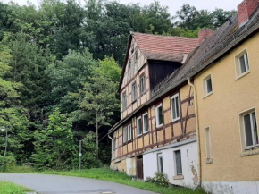Quaint apartment in Bergk with garden